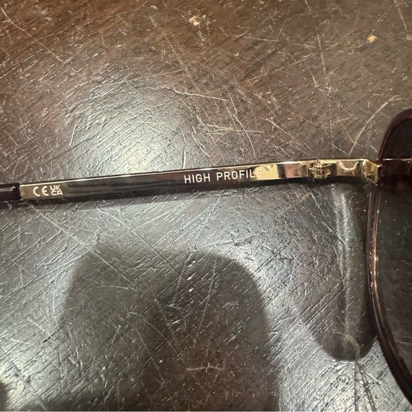 Quay High Profile Sunglasses in Dark Purple - Picture 3 of 3